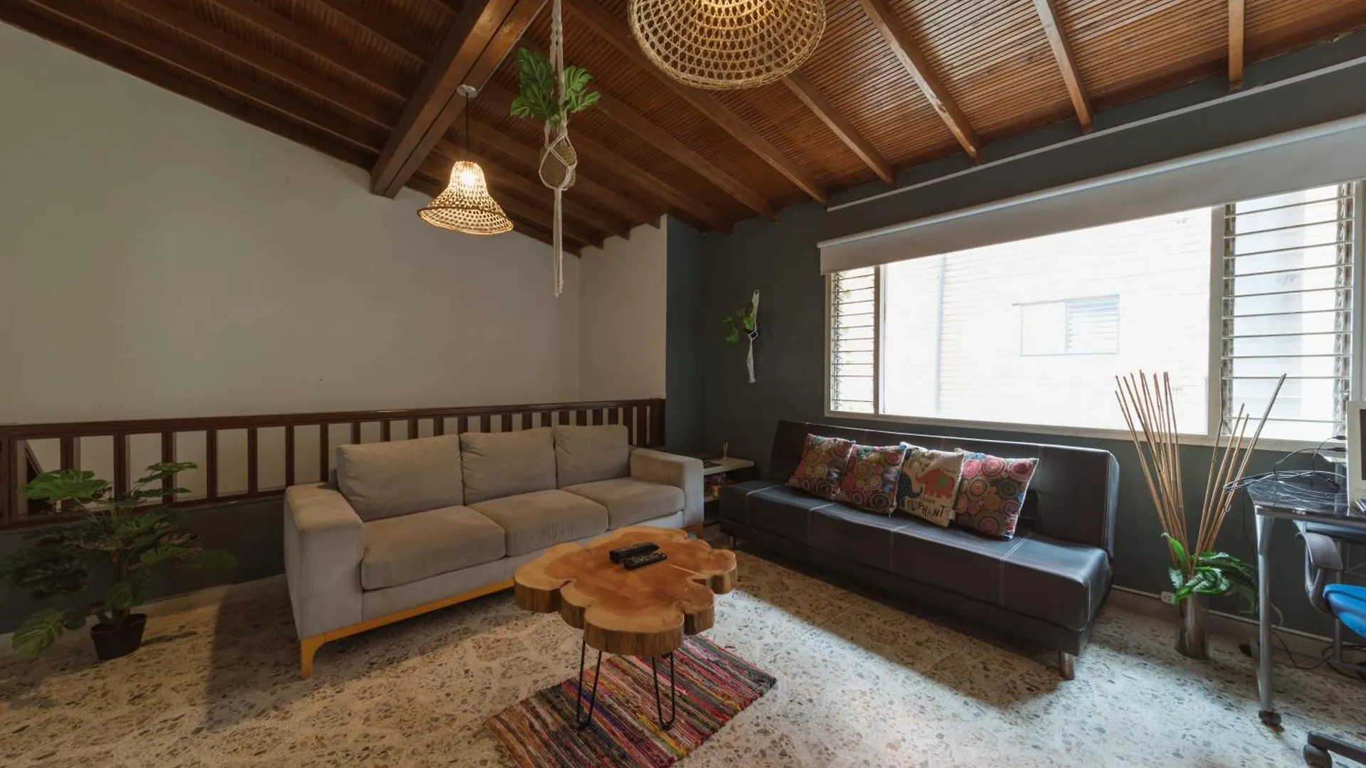 Hostel Living Hotel Medellin