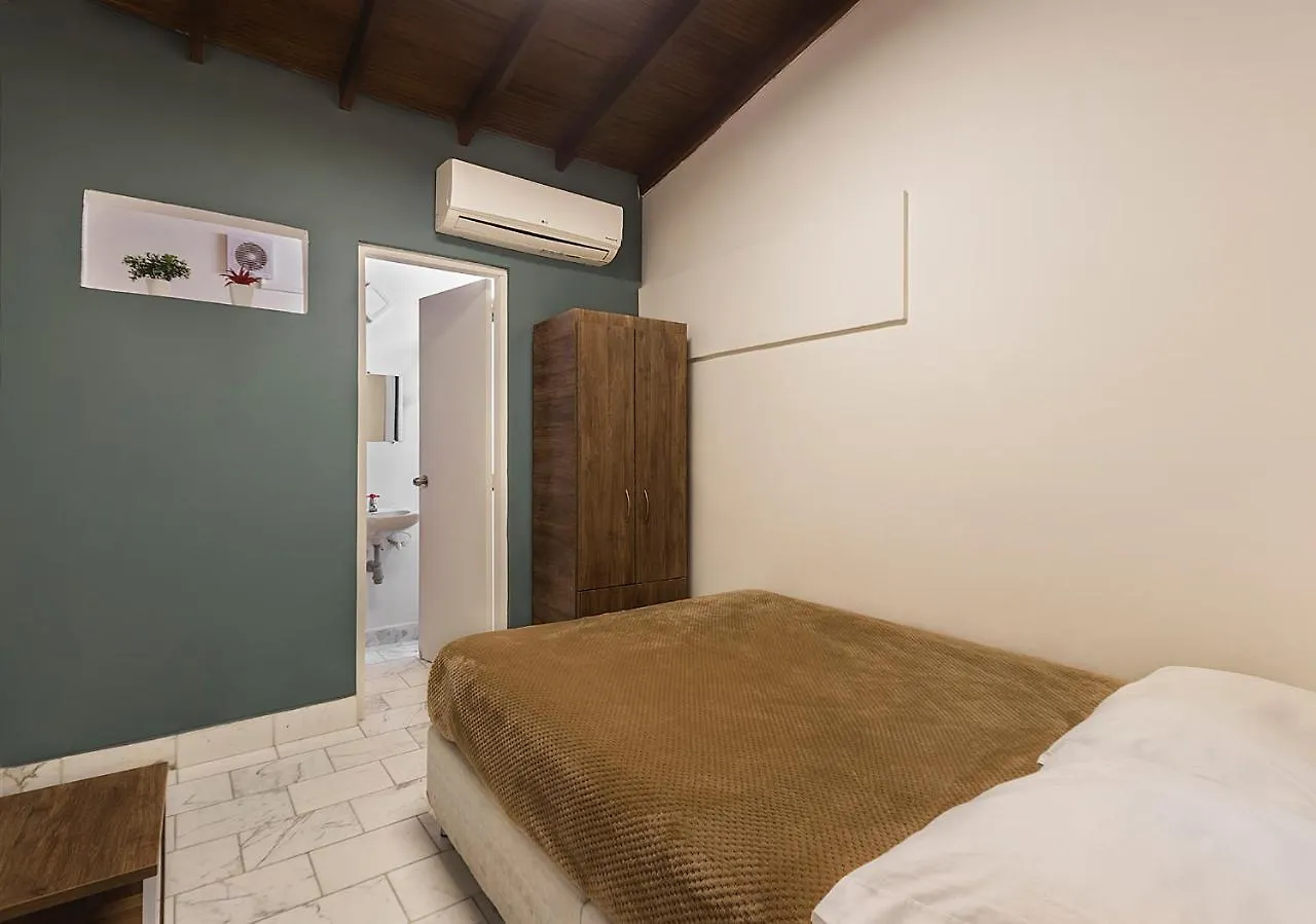 Living Hotel Medellin 0*,