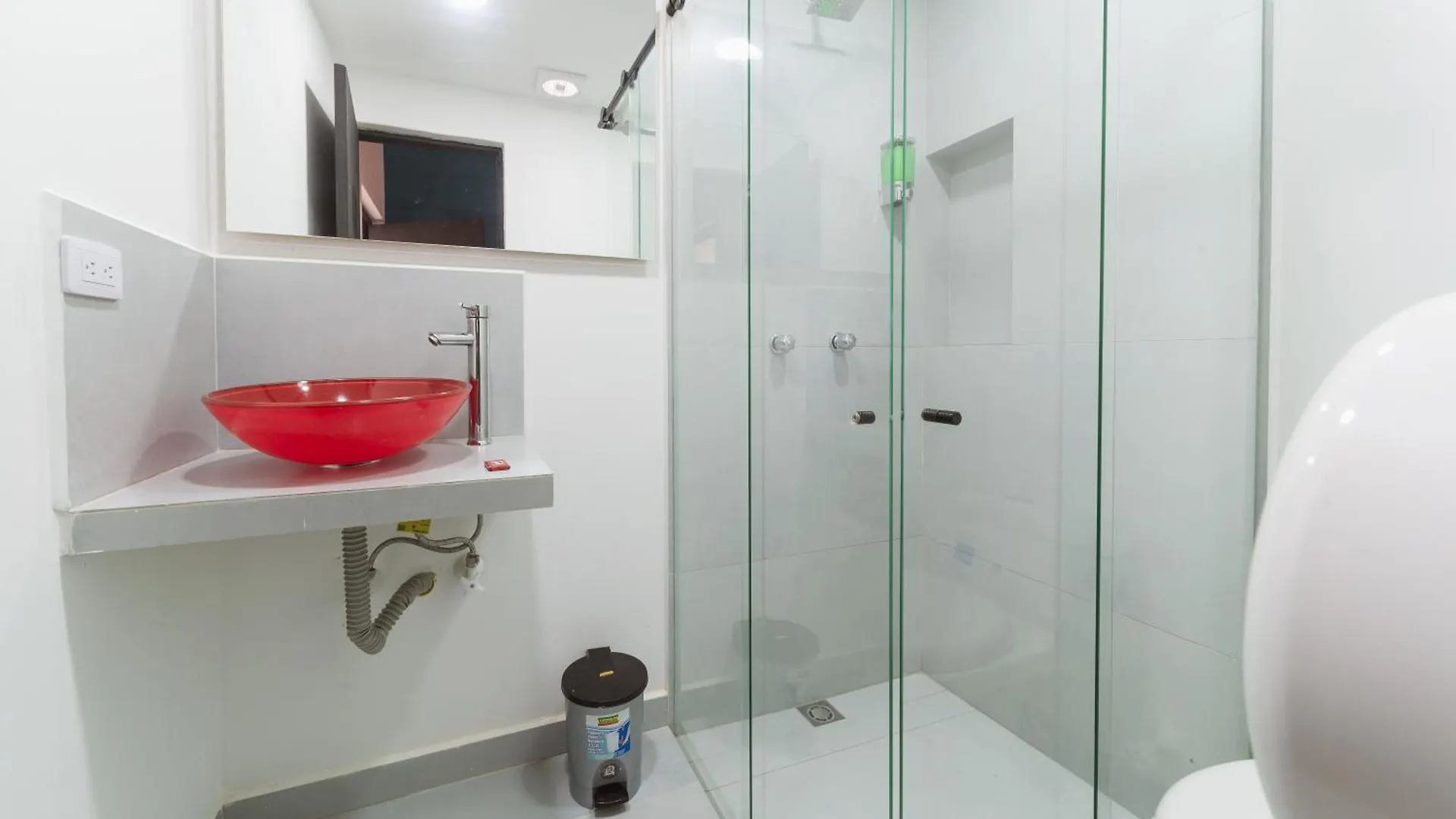 Living Hotel Medellín Hostel