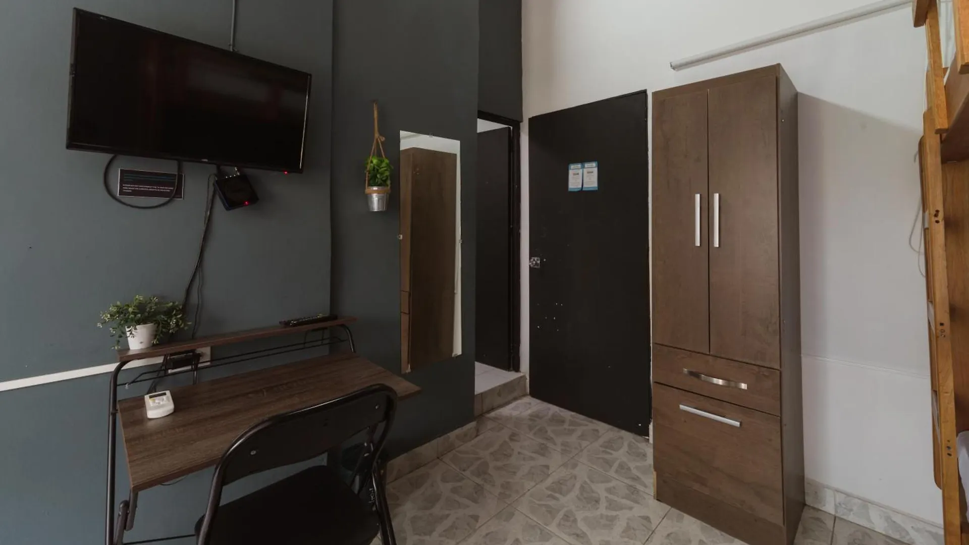 Living Hotel Medellín Hostel